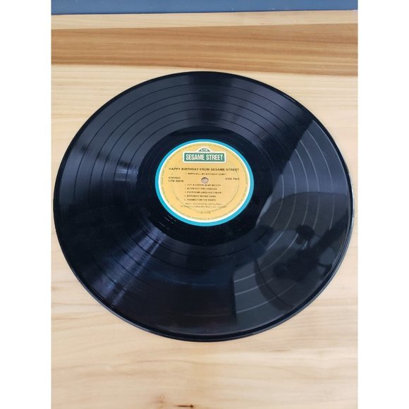 Vintage Sesame Street Happy Birthday 33 13/2 LP Vinyl - Picture 4 of 5